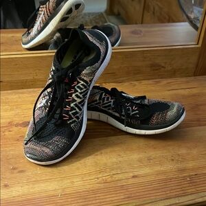 Nike Colorful Knit Running Shoes